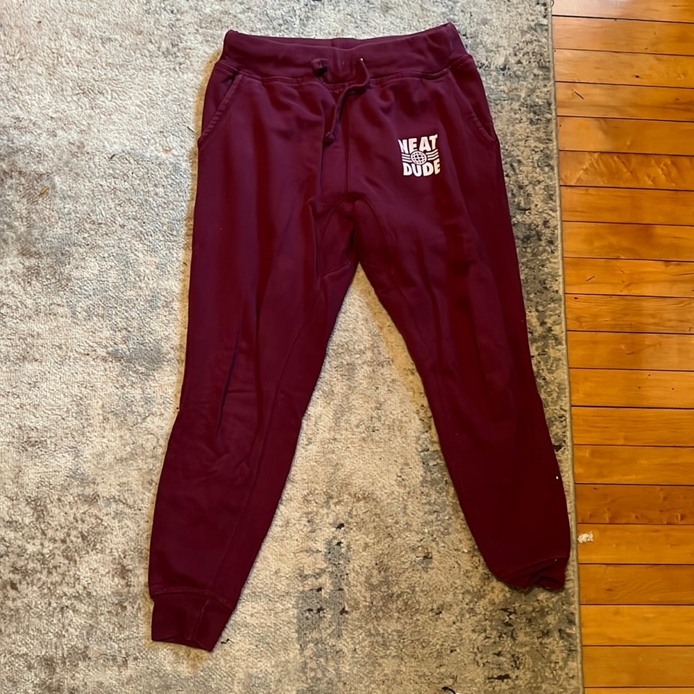 NEAT DUDE maroon joggers